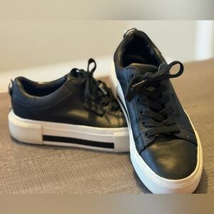 Kendall & Kylie Black Platform Sneakers